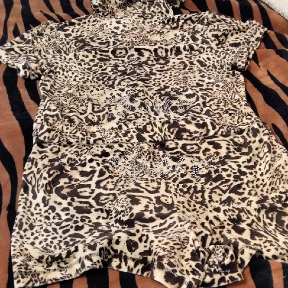 Juicy Couture Animal Print Hooded Romper - Picture 9 of 11